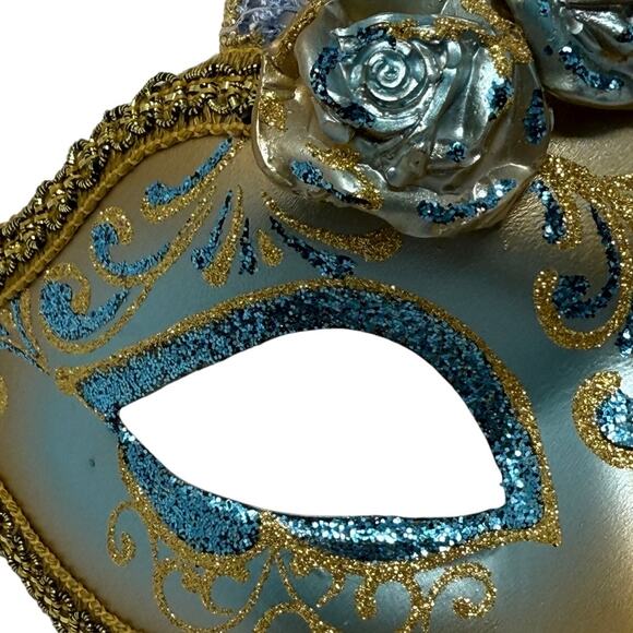 La Maschera del Galeone Venetian Mask 2013 Hand Painted Italy Blue Gold Roses - Picture 7 of 9